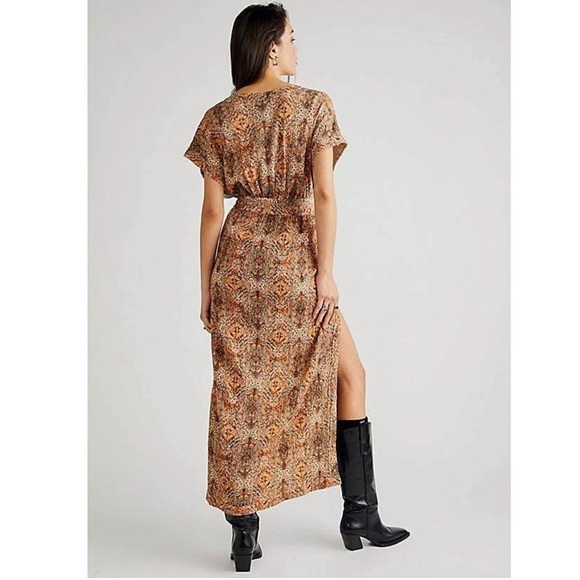 12-Free People Farrah Dres - Picture 2 of 3